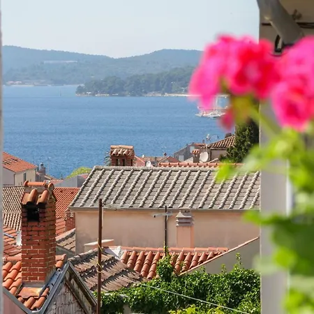 Violeta And Laura Mali Lošinj